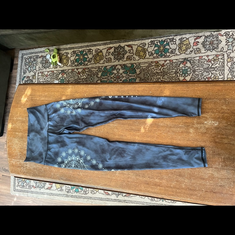 Re3 yoga pants